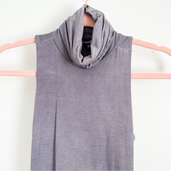 Lulu’s Alive and Kicking Sleeveless Turtleneck Top Cloudy Gray sz XS - Picture 6 of 9